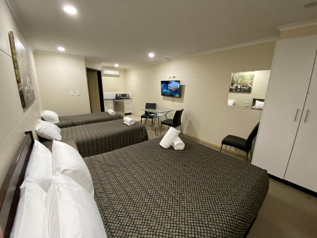 Balranald Club Motel Dış mekan fotoğraf