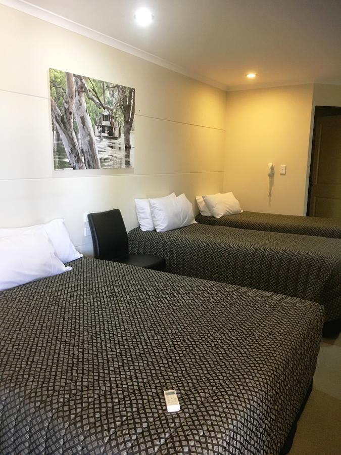 Balranald Club Motel Dış mekan fotoğraf