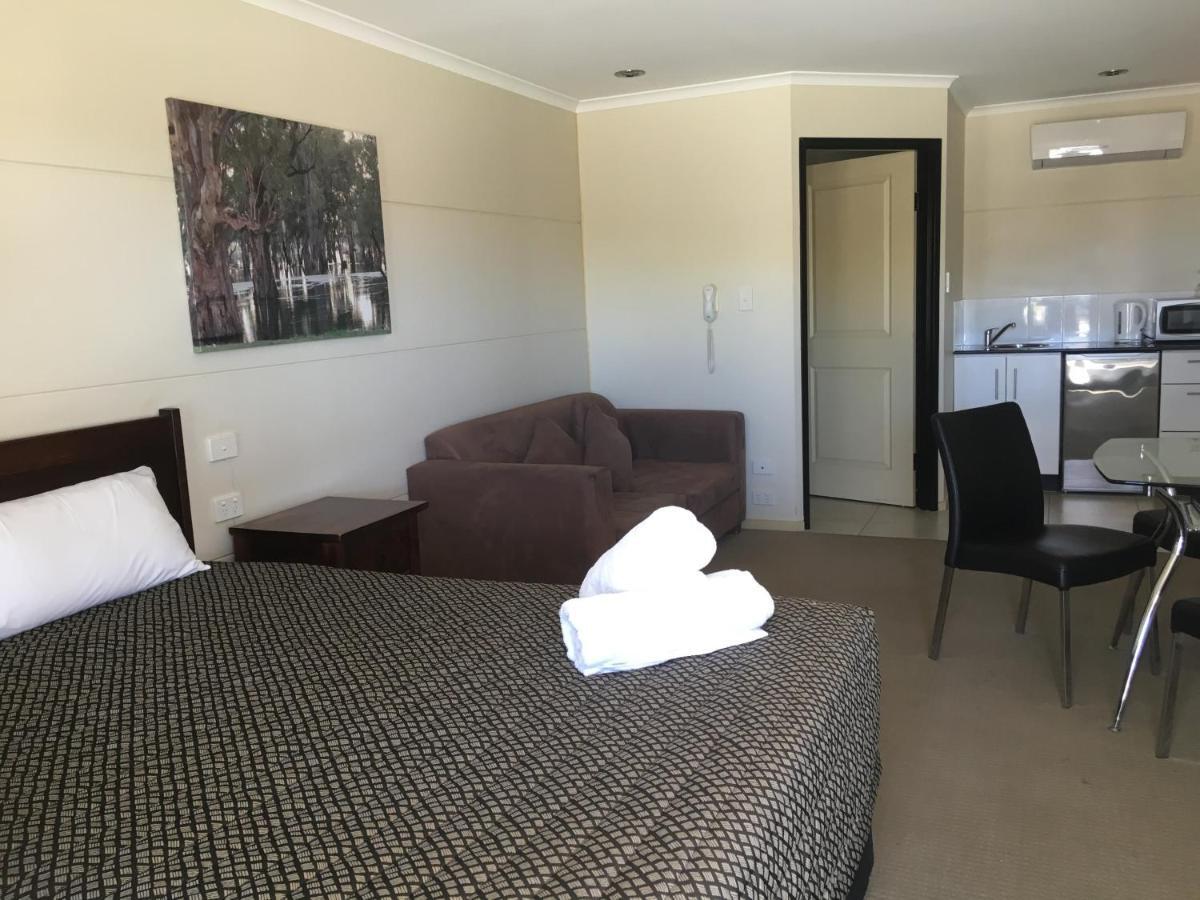 Balranald Club Motel Dış mekan fotoğraf
